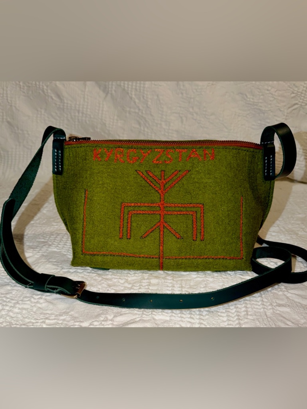 Handcrafted Felt Crossbody Bag. Embroidered Green Wool